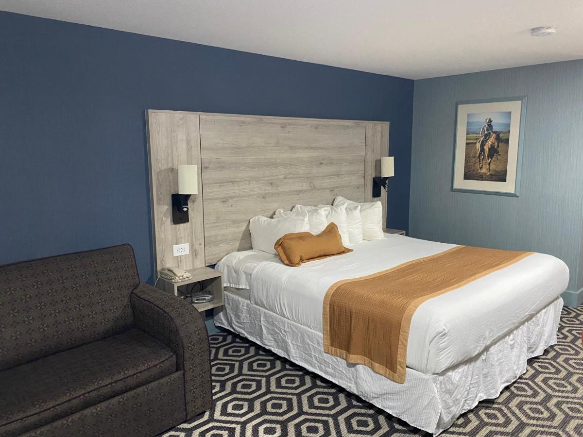 Ramada By Wyndham Medicine Medicine Hat
